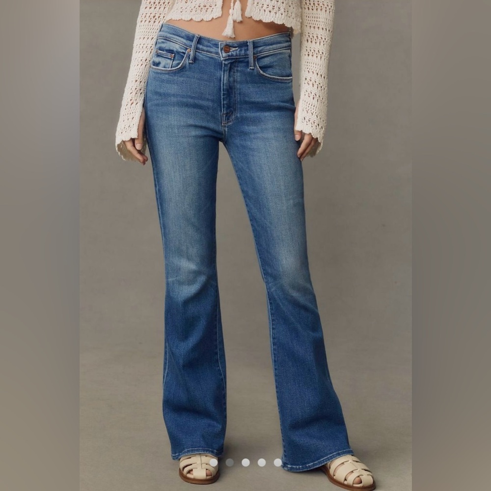 EUC MOTHER The Weekender Mid-rise Flare Jeans